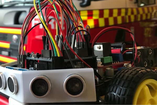 YICTE Annoyatron Board Robot